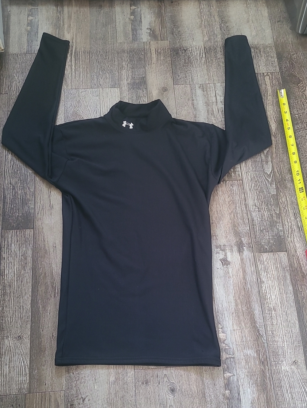 Under Armour Compression long sleeve baselayer top, sz lg